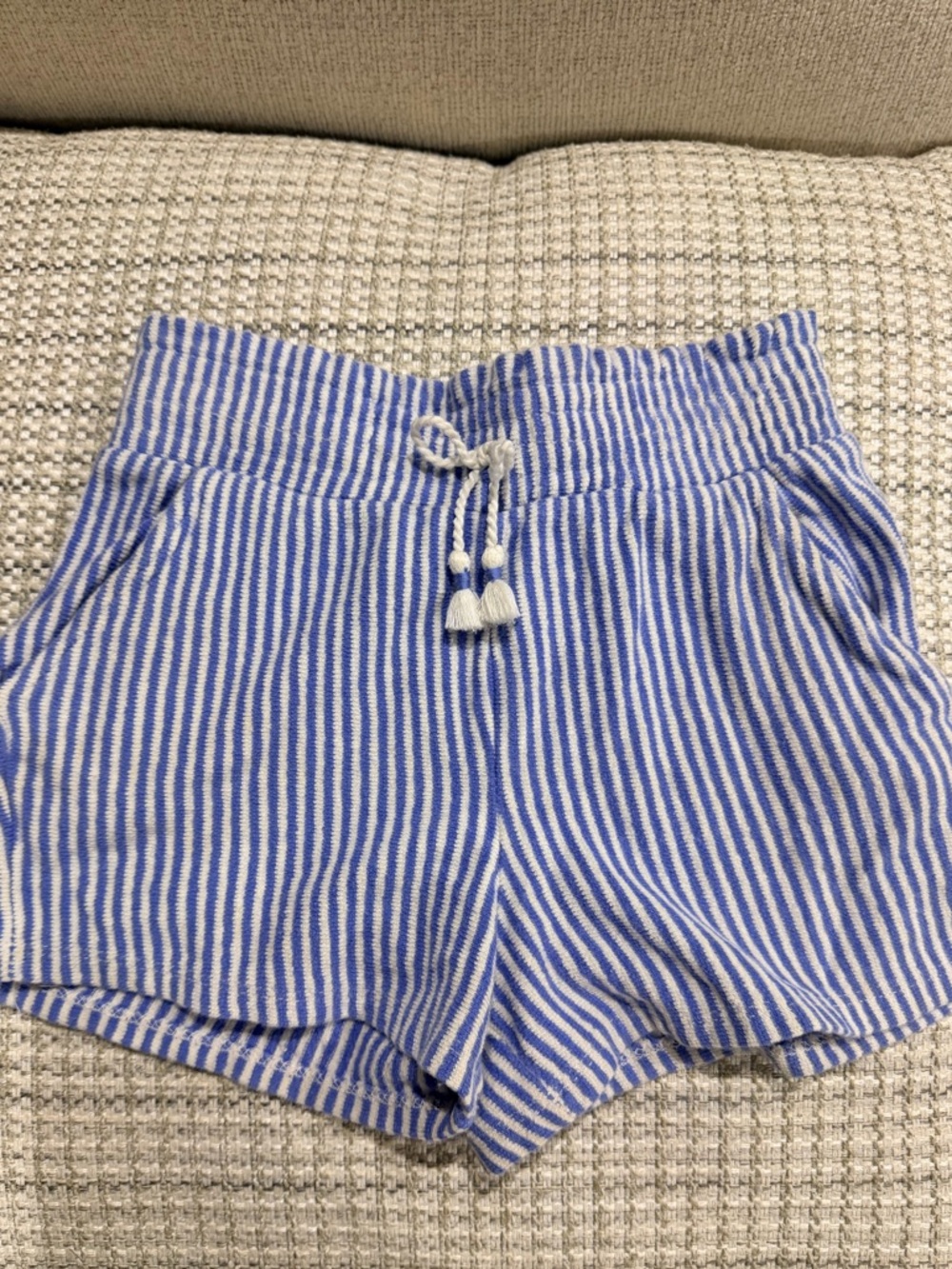 Tommy Bahama | Blue & White Striped Shorts Size 5/6